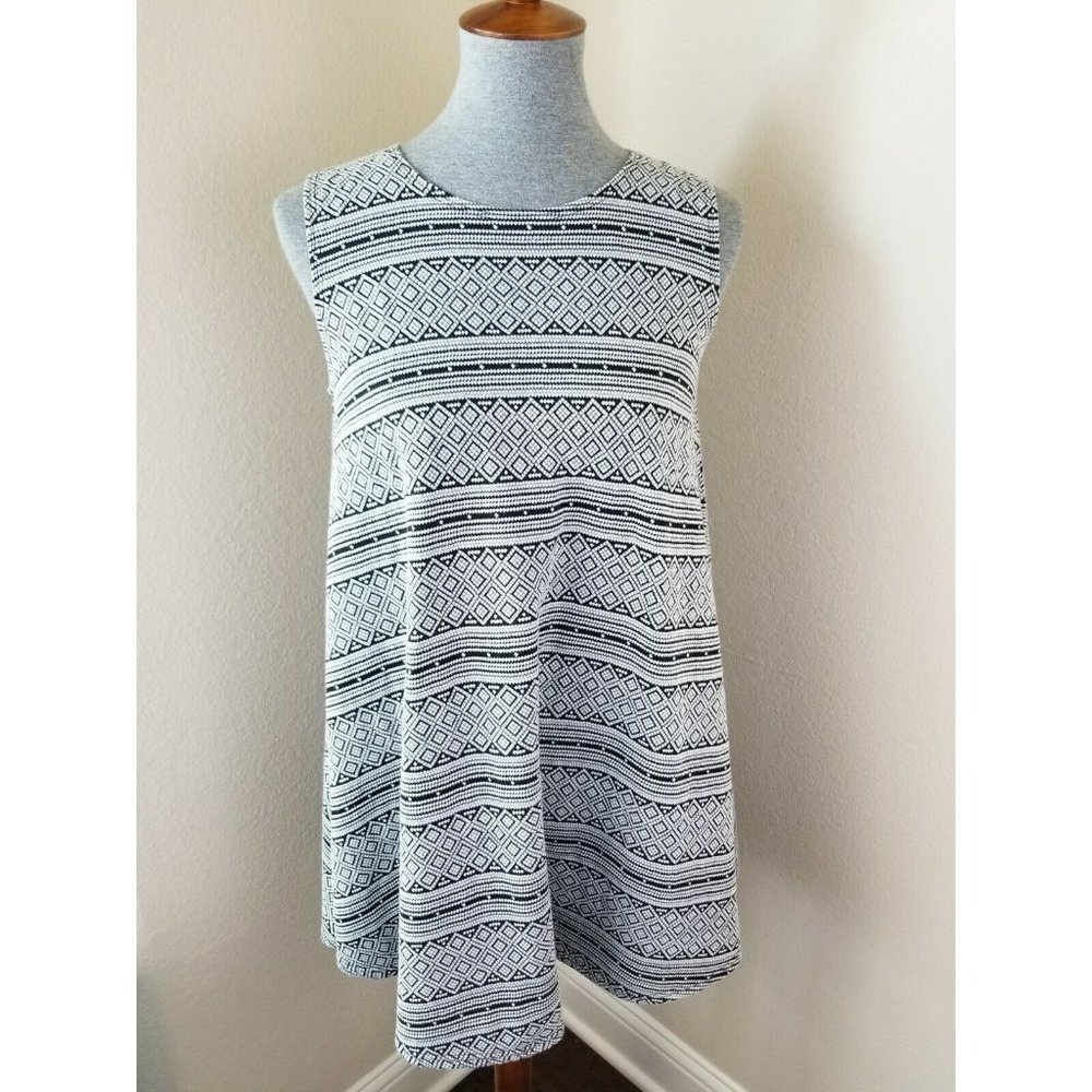 PPLA Clothing Women's Black White Swing Tunic Top